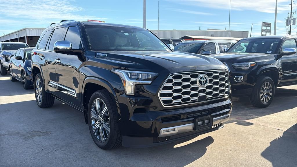 Used 2024 Toyota Sequoia Capstone AWD/4WD image 2