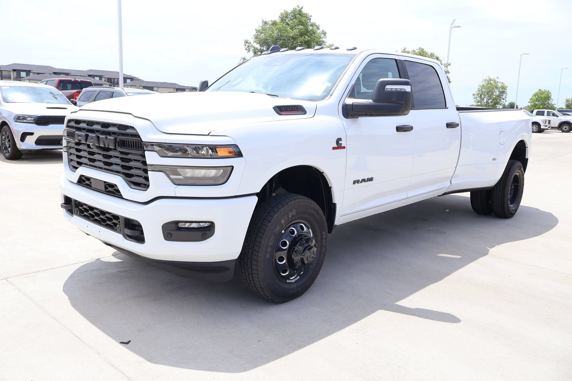 New 2026 RAM 3500 Big Horn AWD/4WD image 11