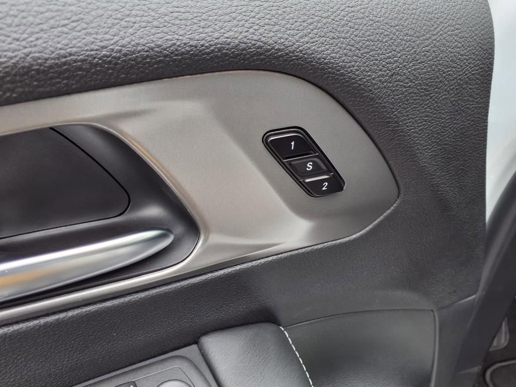 New 2026 Chrysler Pacifica Select image 10