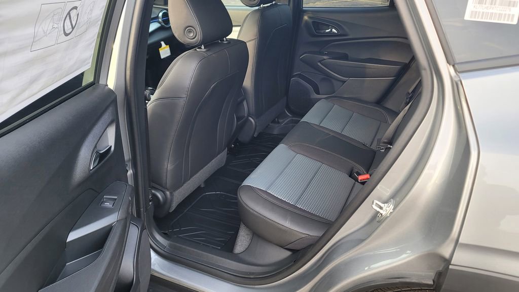 New 2026 Chevrolet Trax LT image 25