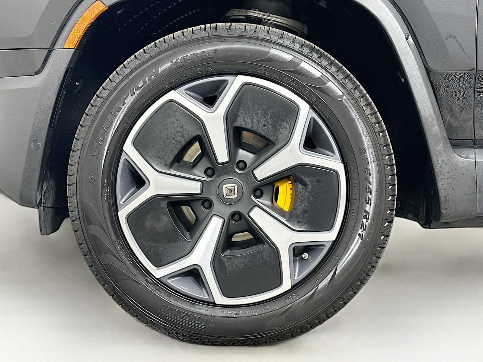 Used 2023 Rivian R1S Adventure AWD/4WD image 31