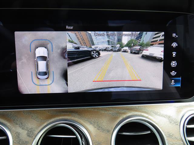 Used 2022 Mercedes-Benz E 350 4MATIC Sedan image 19