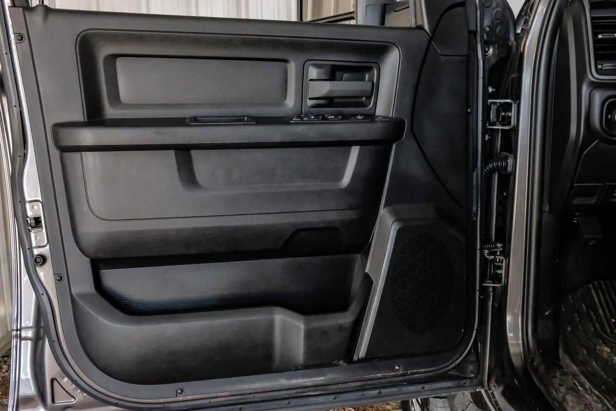 Used 2024 RAM 3500 Tradesman w/ Chrome Appearance Group AWD/4WD image 36