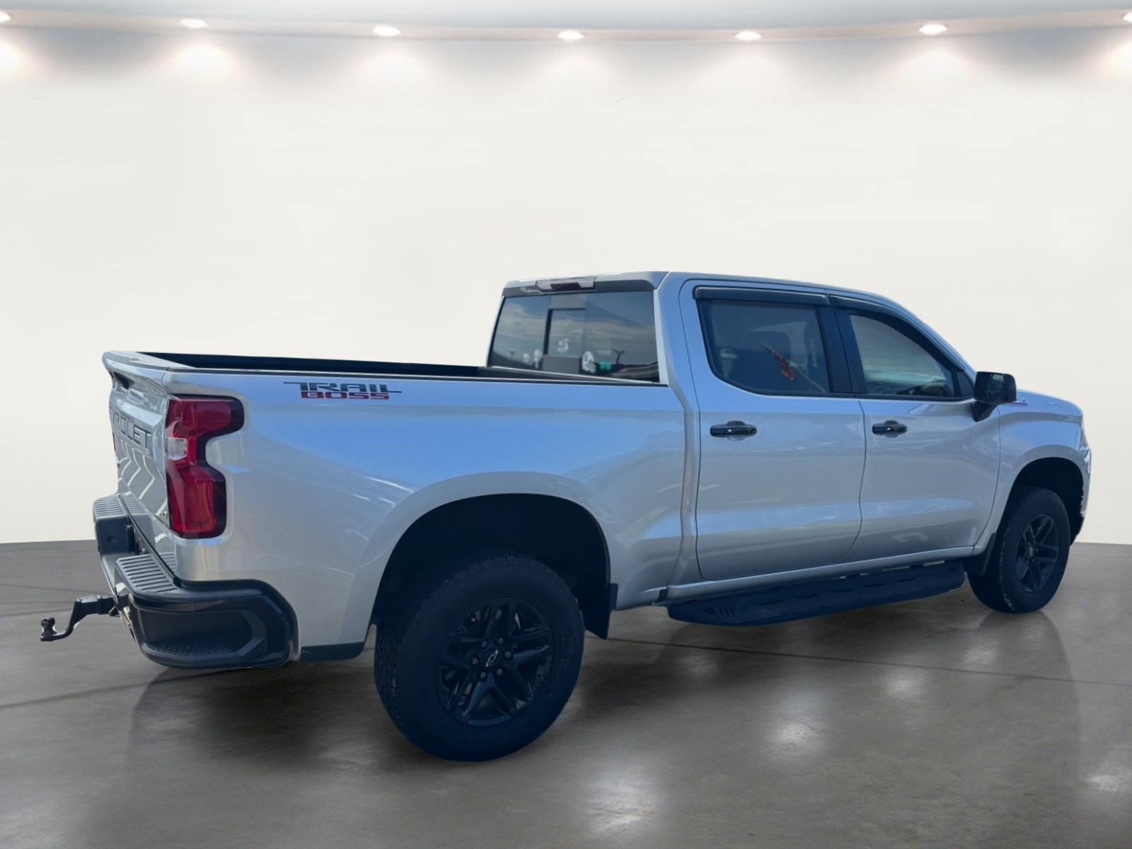 Used 2019 Chevrolet Silverado 1500 LT Trail Boss AWD/4WD image 14