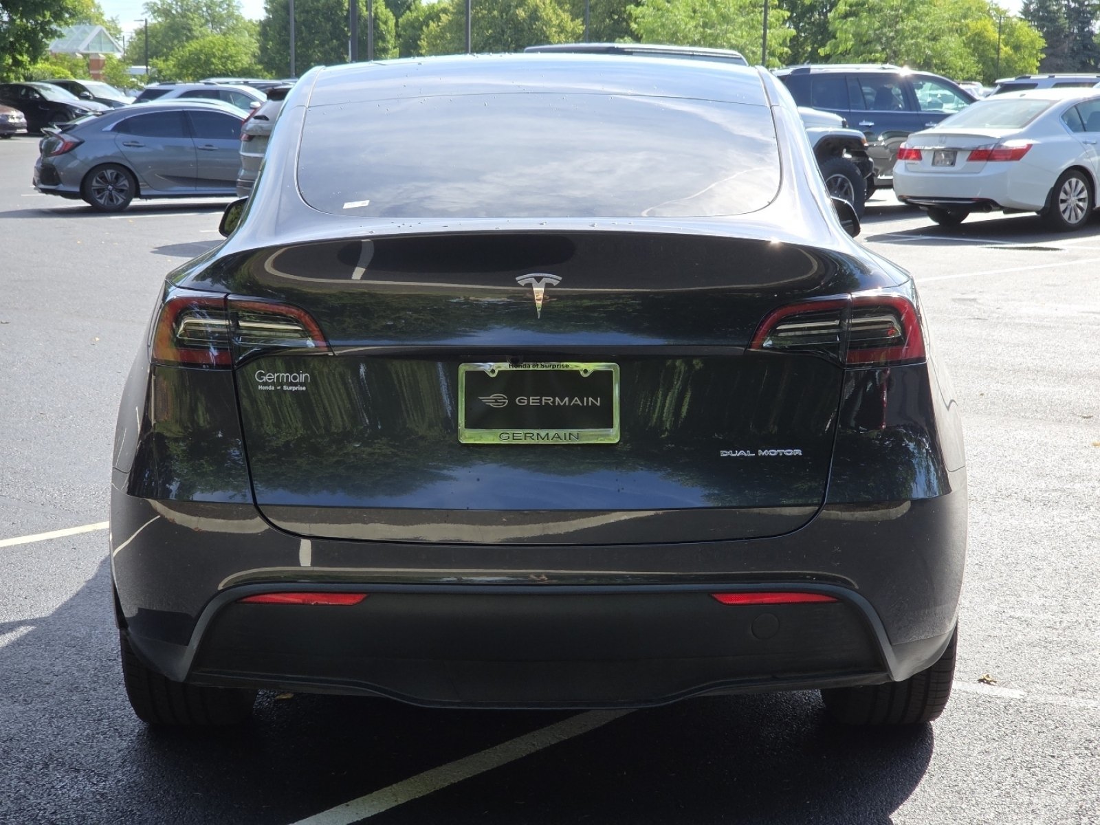 Used 2024 Tesla Model Y Long Range AWD/4WD image 22