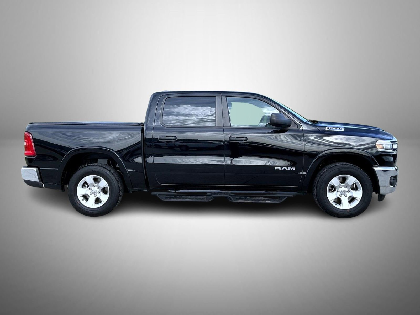 Used 2025 RAM 1500 Big Horn AWD/4WD image 4