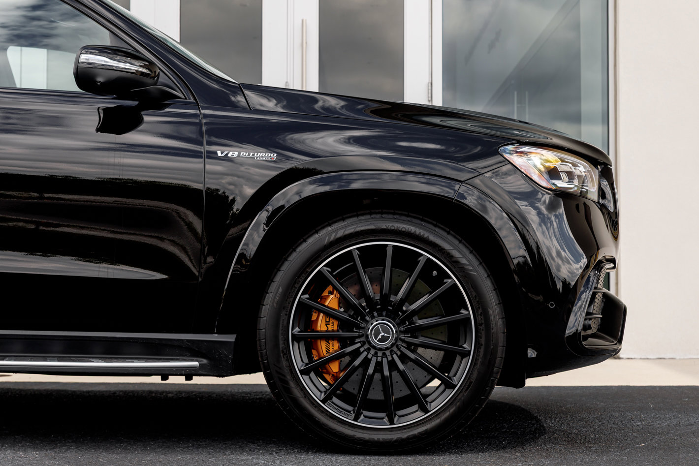 Used 2025 Mercedes-Benz GLS 63 AMG 4MATIC image 17