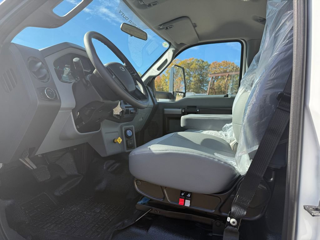 New 2026 Ford F750 2WD Regular Cab Super Duty image 9