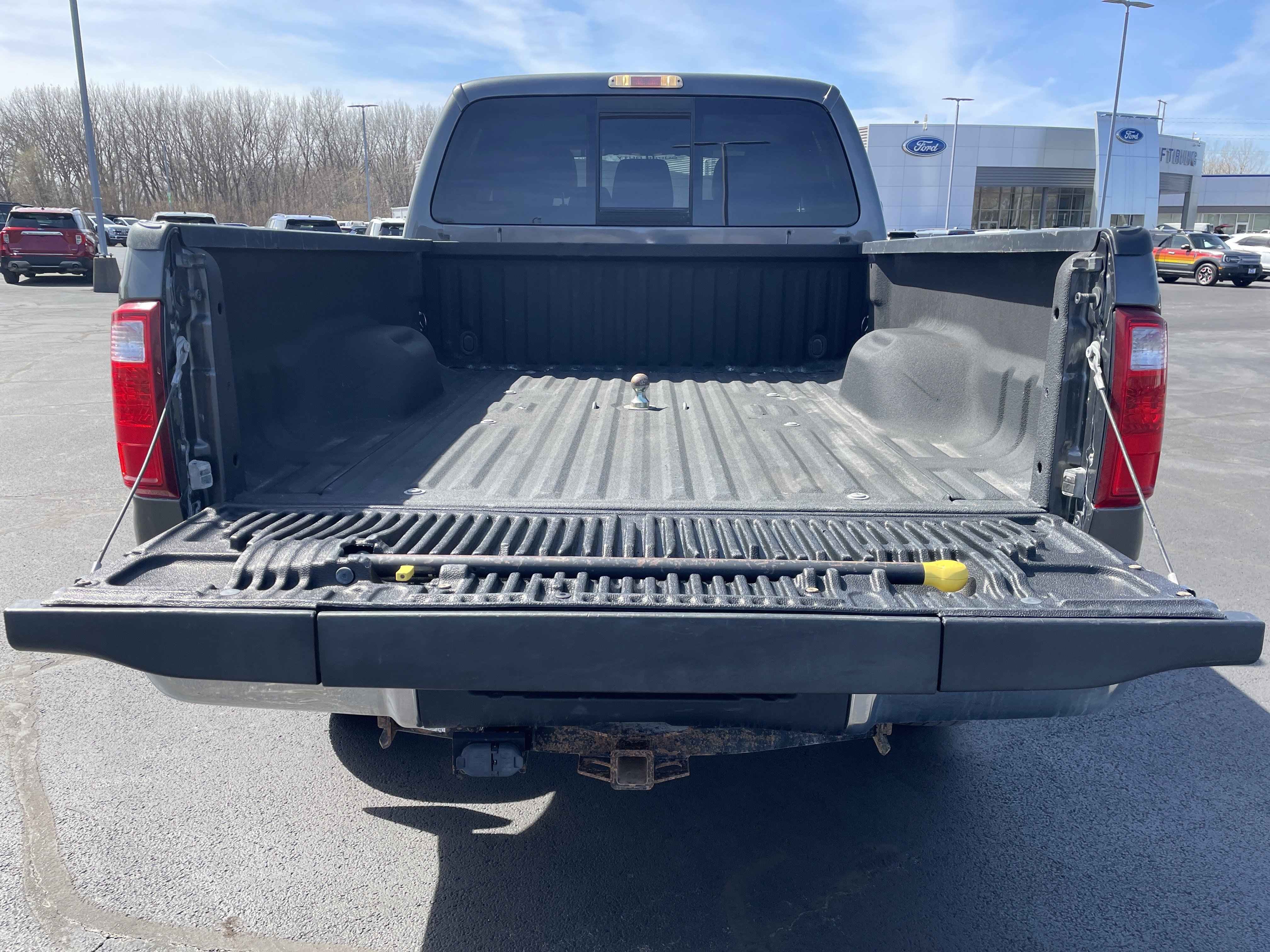 Used 2015 Ford F250 XLT w/ XLT Premium Package image 5