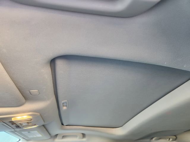 Used 2021 Toyota Highlander XLE image 25