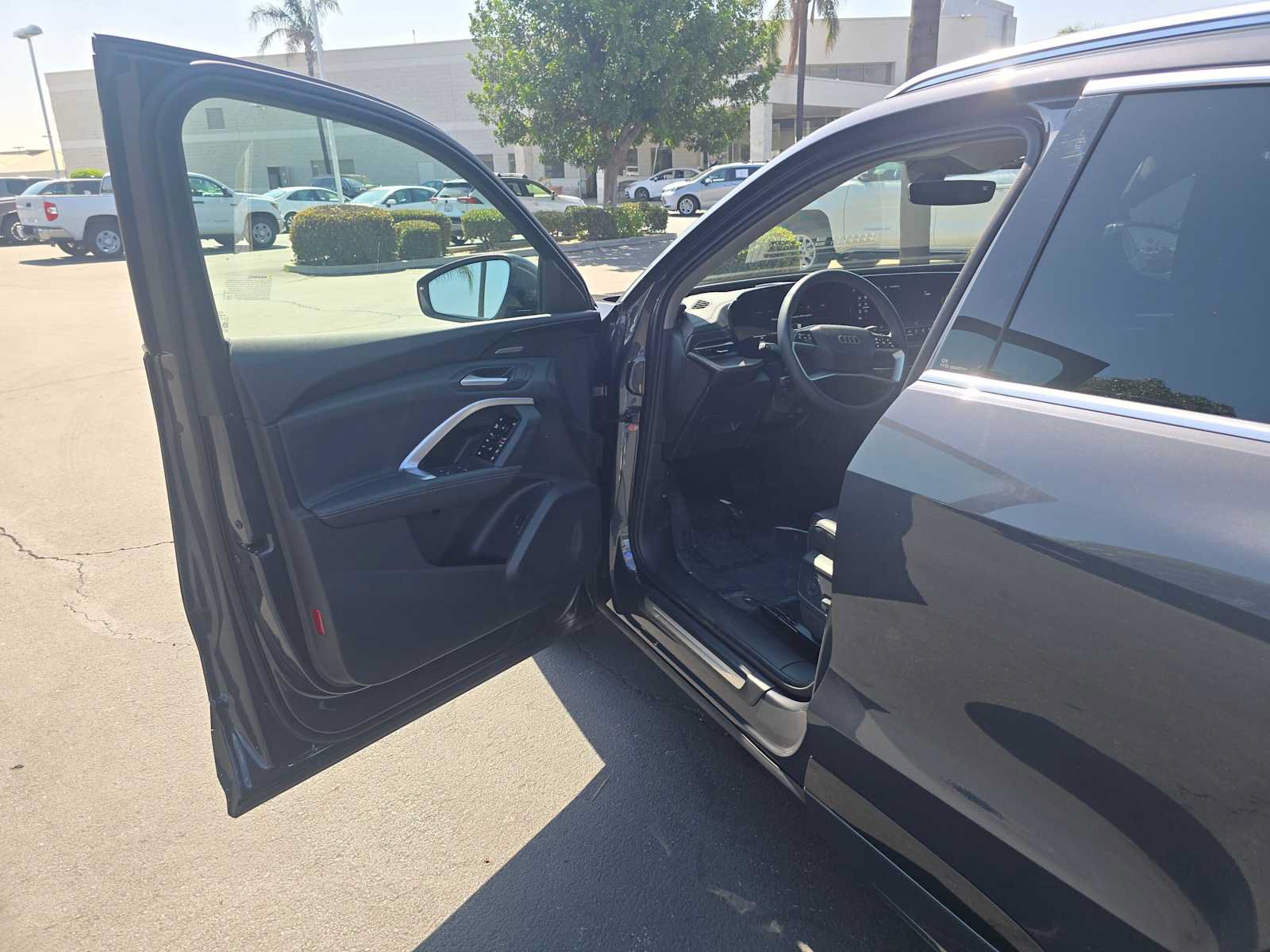 Used 2025 Audi Q5 Premium Plus w/ Premium Plus AWD/4WD image 20