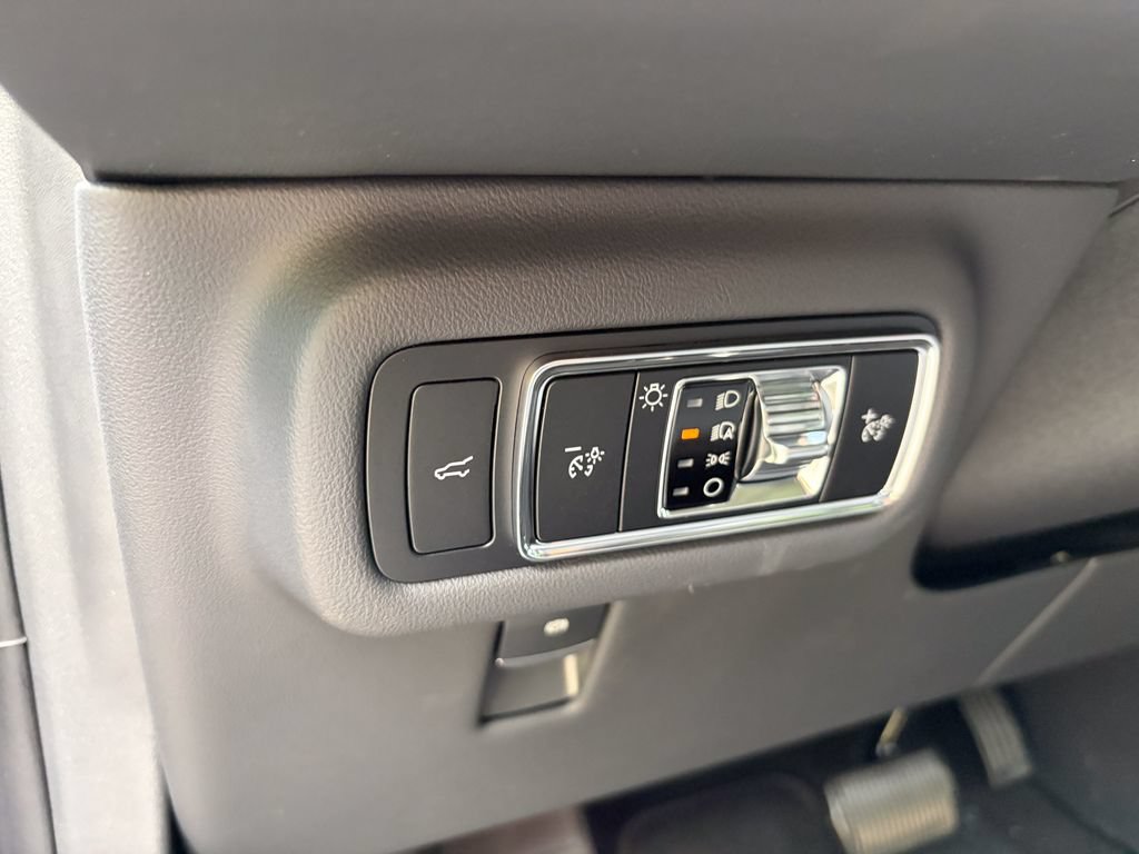 New 2026 Lincoln Nautilus Premier w/ Equipment Group 102A AWD/4WD image 12