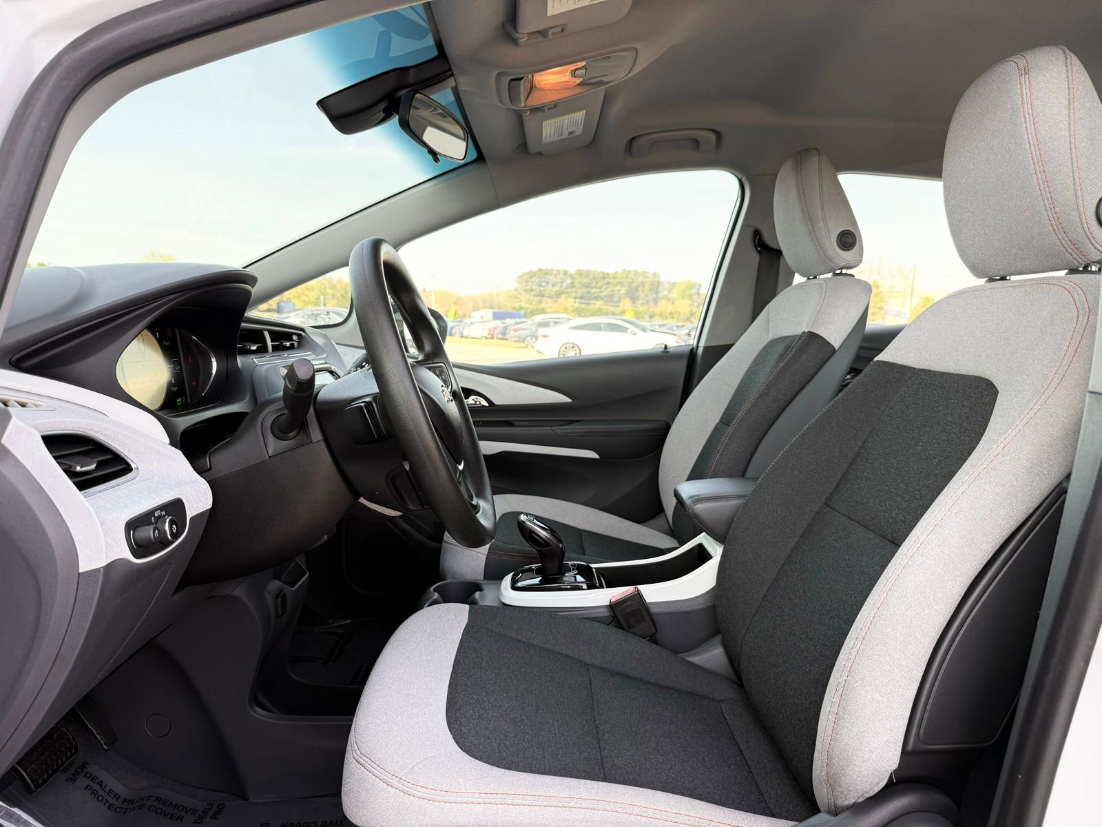 Used 2018 Chevrolet Bolt LT FWD image 21