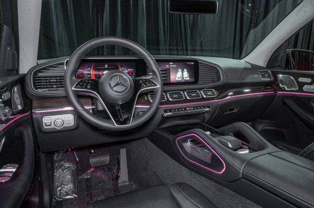 New 2026 Mercedes-Benz GLS 450 4MATIC image 18