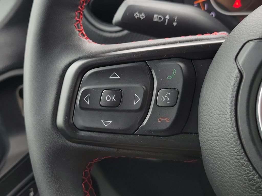 Used 2024 Jeep Wrangler Unlimited Rubicon w/ Technology Group AWD/4WD image 10