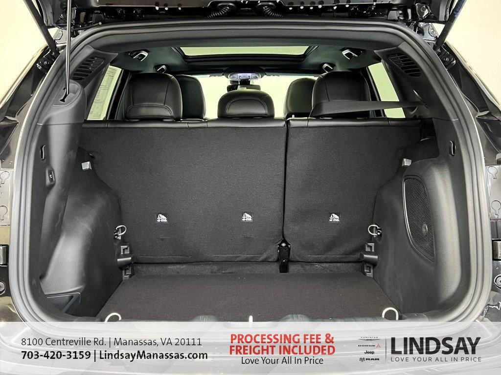 New 2026 Jeep Compass Limited w/ Sun, Sound & Navigation Group AWD/4WD image 7