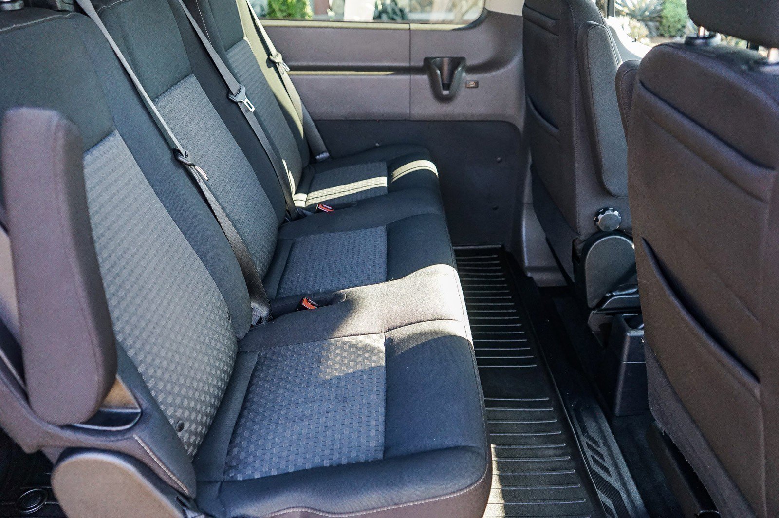 Used 2020 Ford Transit 350 XLT image 17