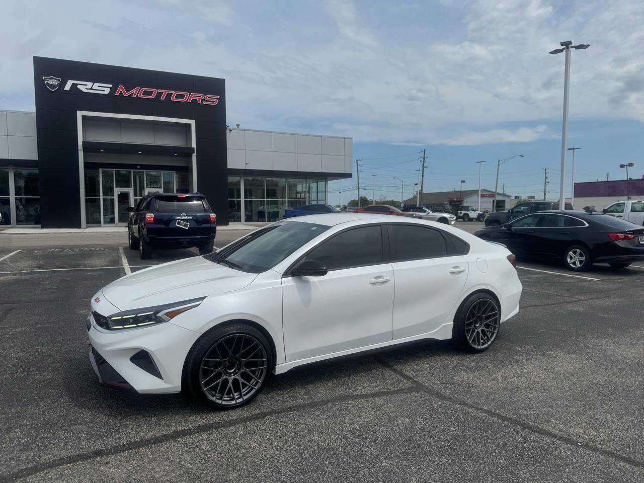 Used 2022 Kia Forte GT FWD image 7