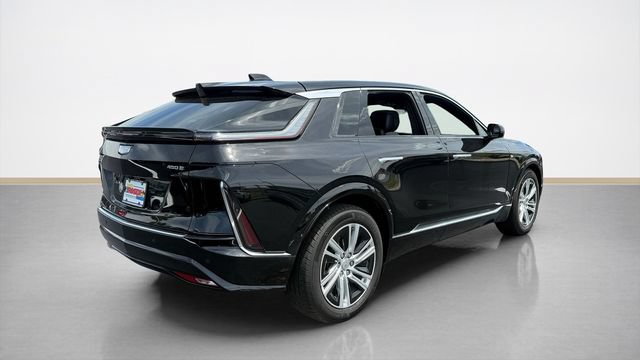 Used 2024 Cadillac Lyriq Tech w/ LPO, Floor Liner Package RWD image 3