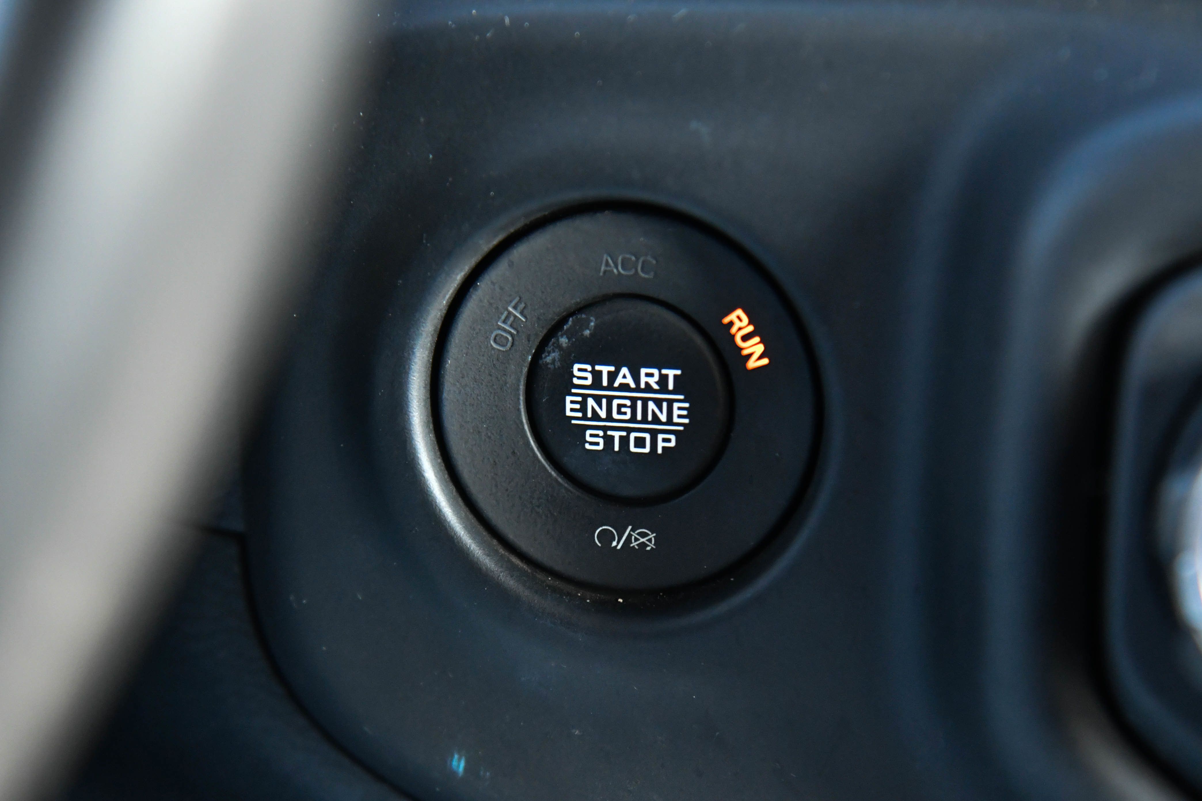 Used 2023 Jeep Gladiator Overland image 29