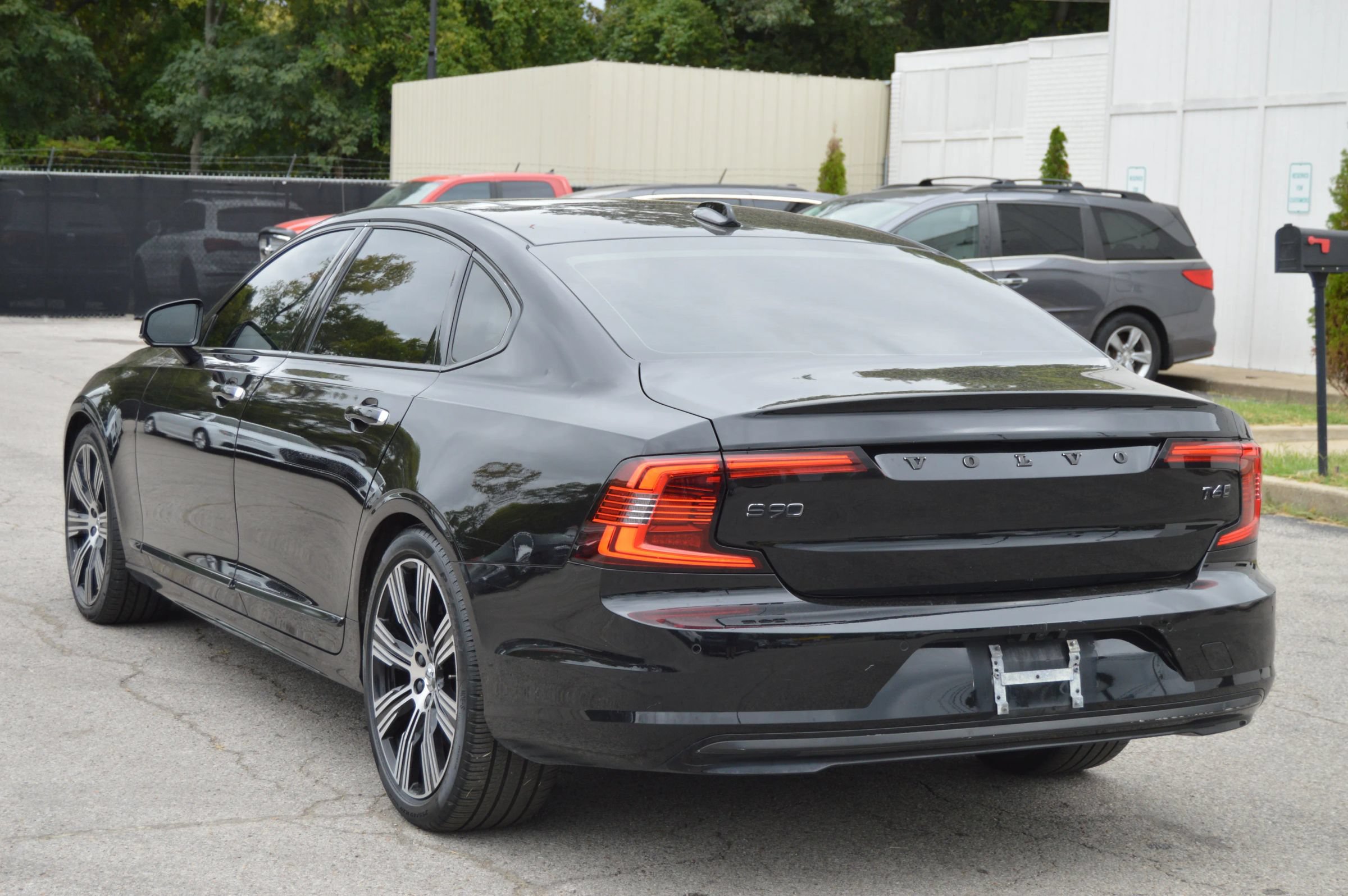 Used 2021 Volvo S90 T6 Inscription w/ Protection Package Premier AWD/4WD image 4