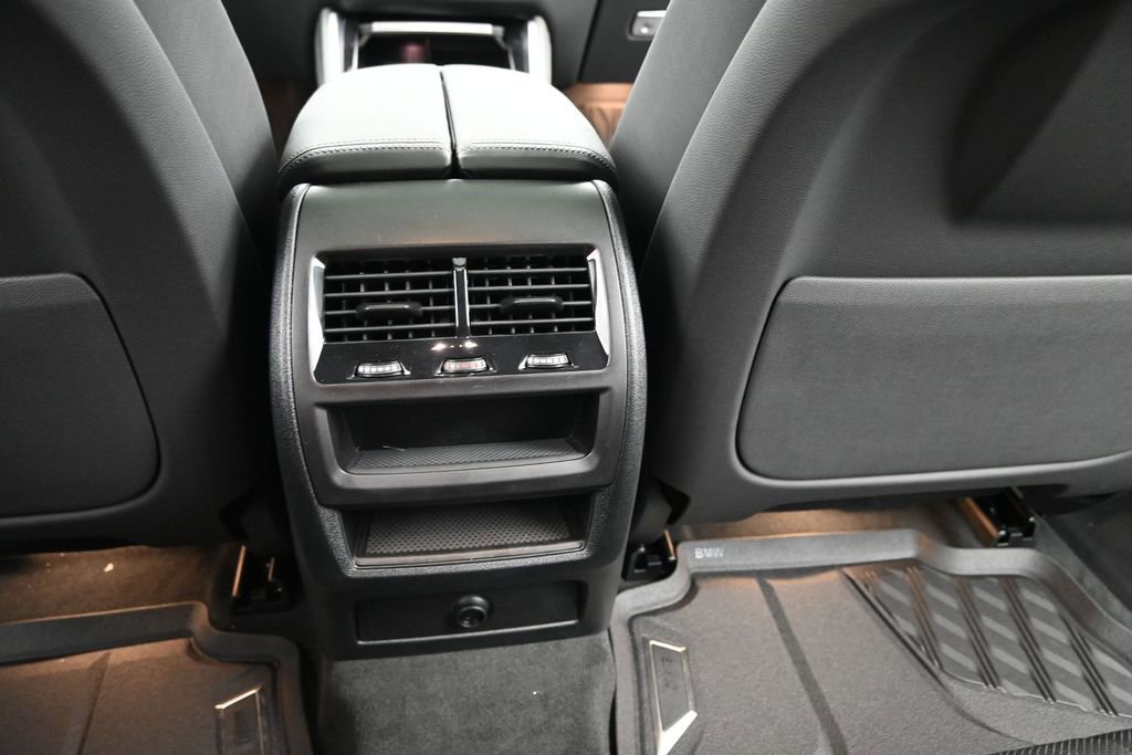 New 2027 BMW X6 xDrive40i AWD/4WD image 38