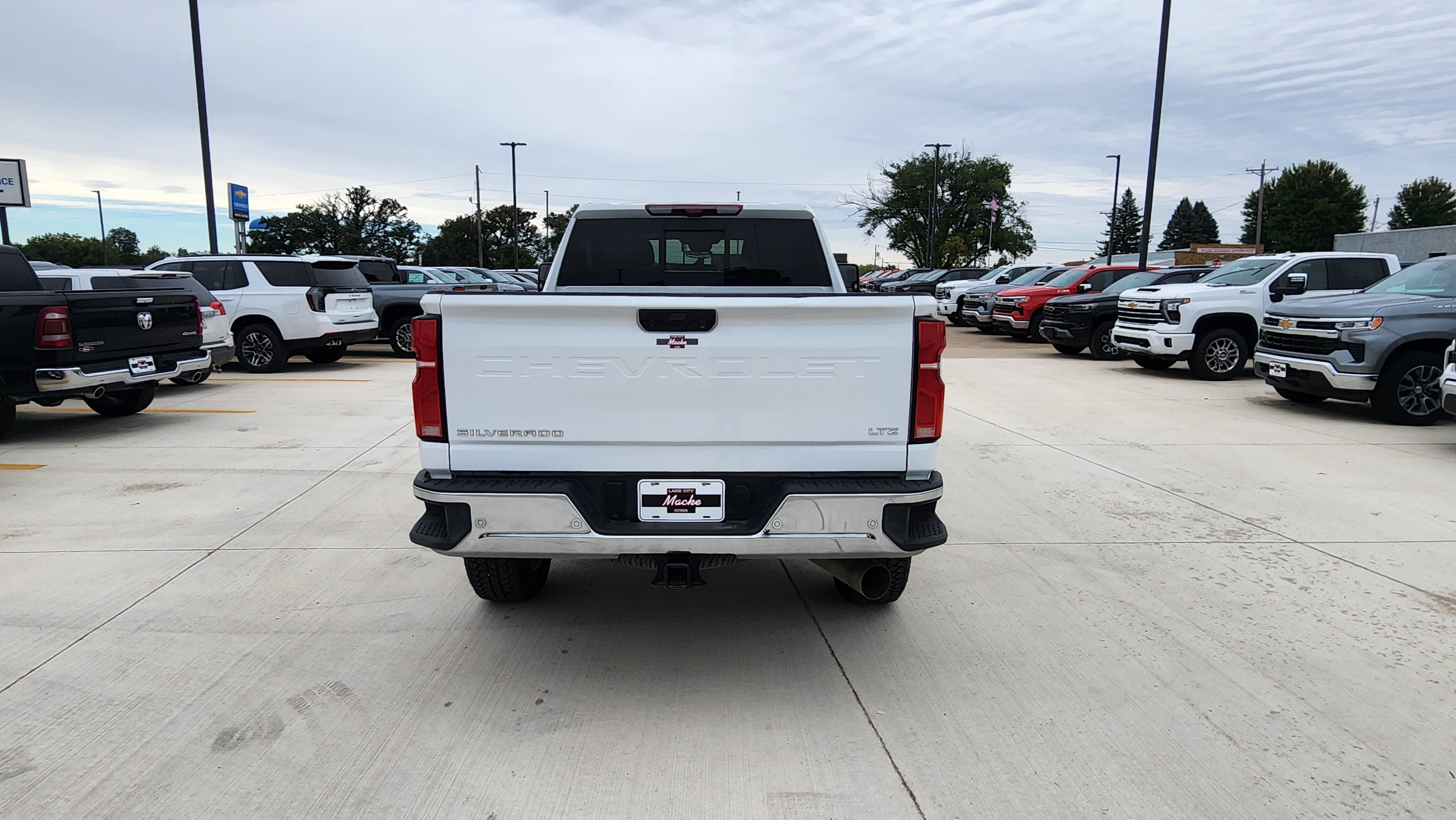Certified 2026 Chevrolet Silverado 3500 LTZ w/ LTZ Plus Package AWD/4WD image 6