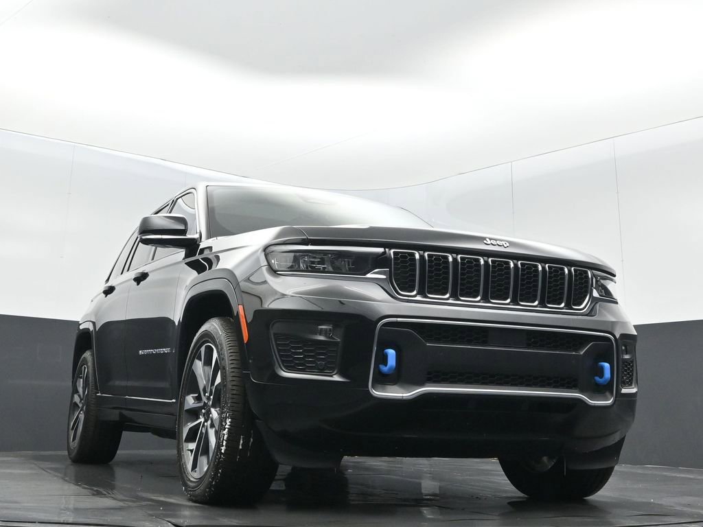 Used 2024 Jeep Grand Cherokee Overland w/ Luxury Tech Group IV image 5