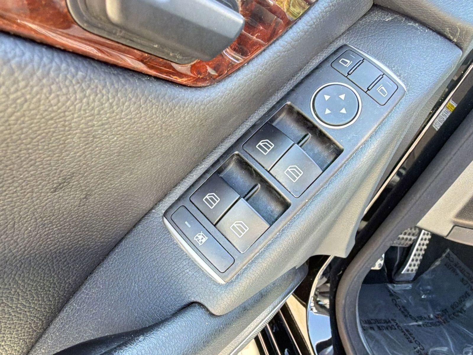 Used 2013 Mercedes-Benz C 300 4MATIC Sedan image 19