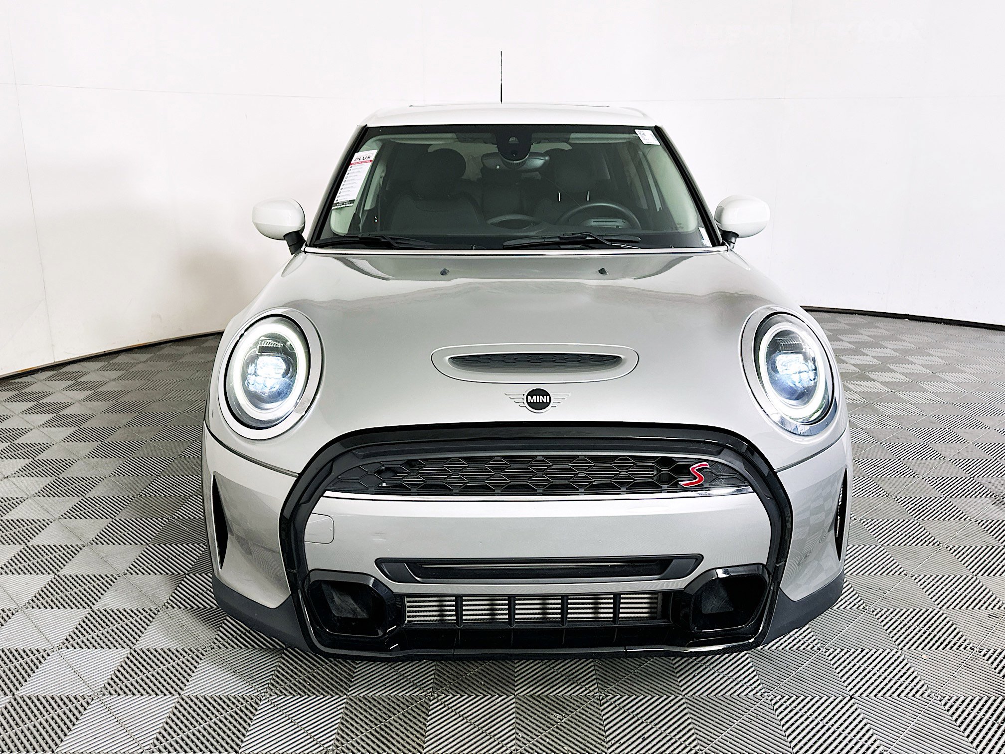 Used 2024 MINI Cooper S image 8