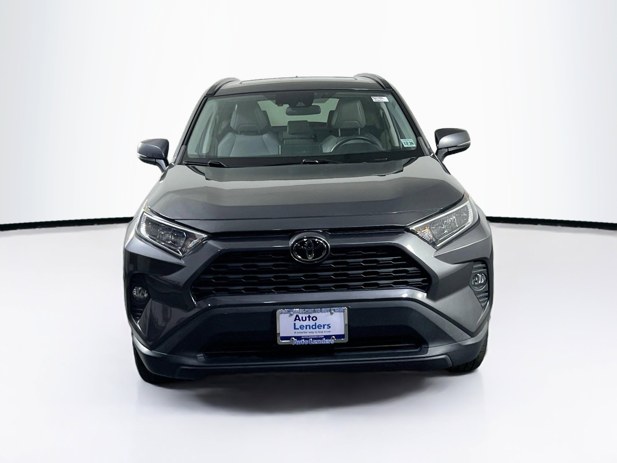 Used 2021 Toyota RAV4 XLE Premium image 2