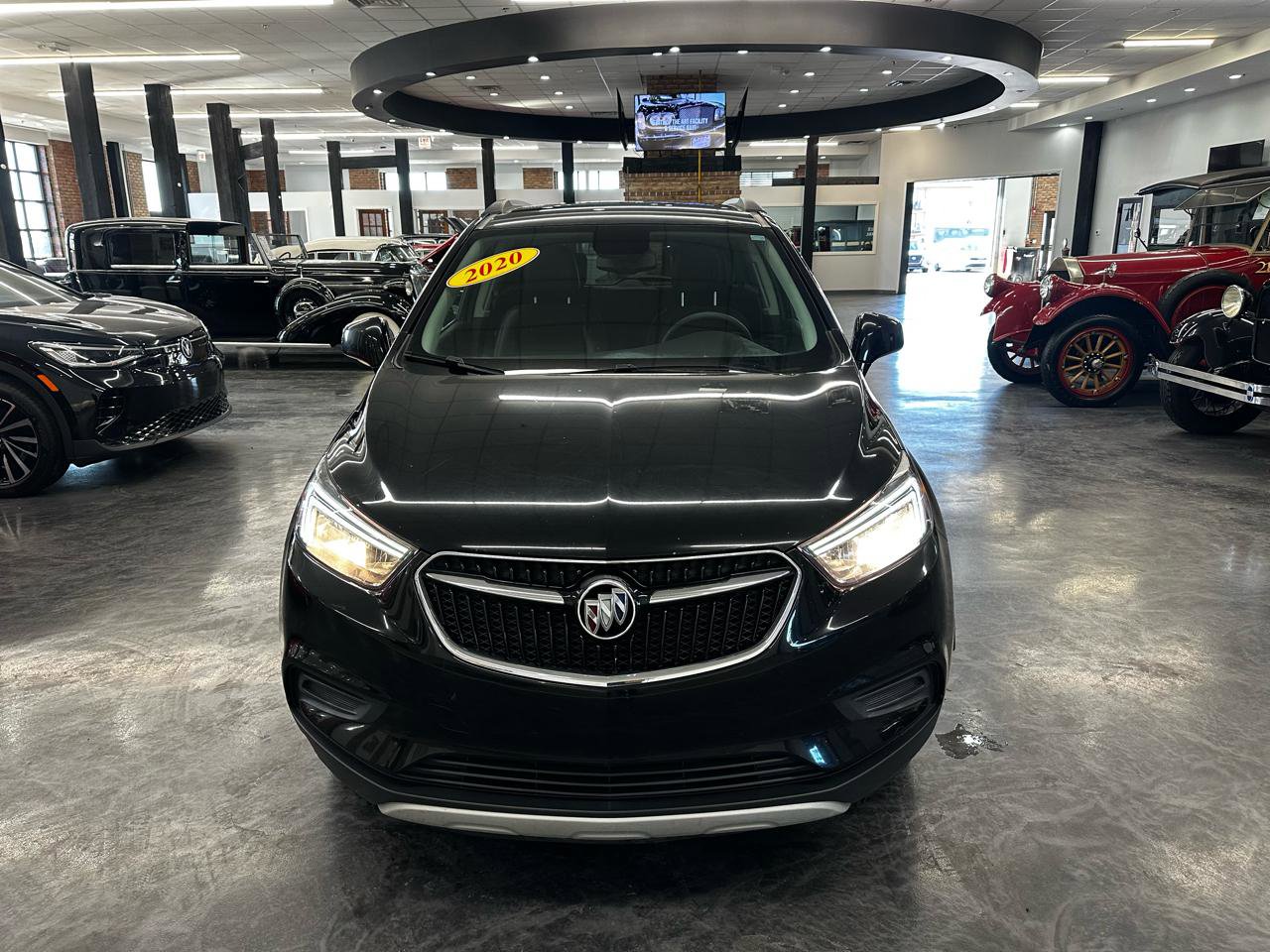 Used 2020 Buick Encore Preferred w/ Safety Package image 2