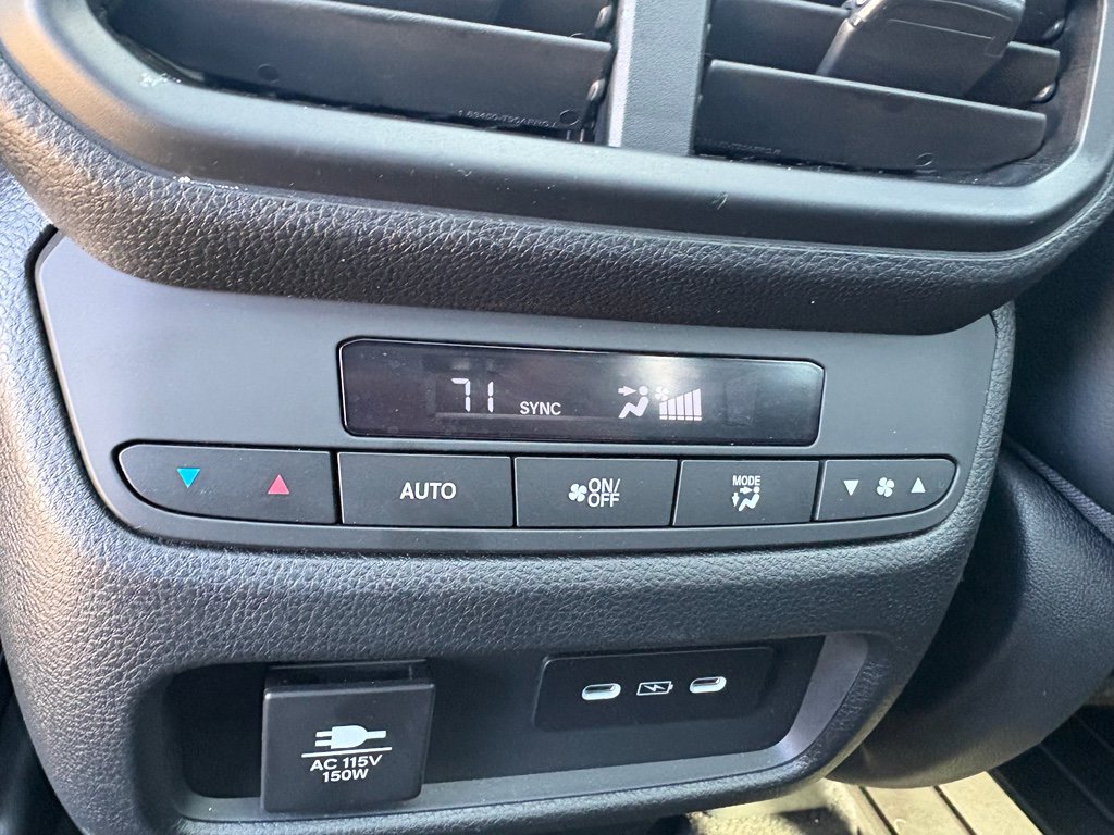 Certified 2025 Honda Pilot TrailSport image 30