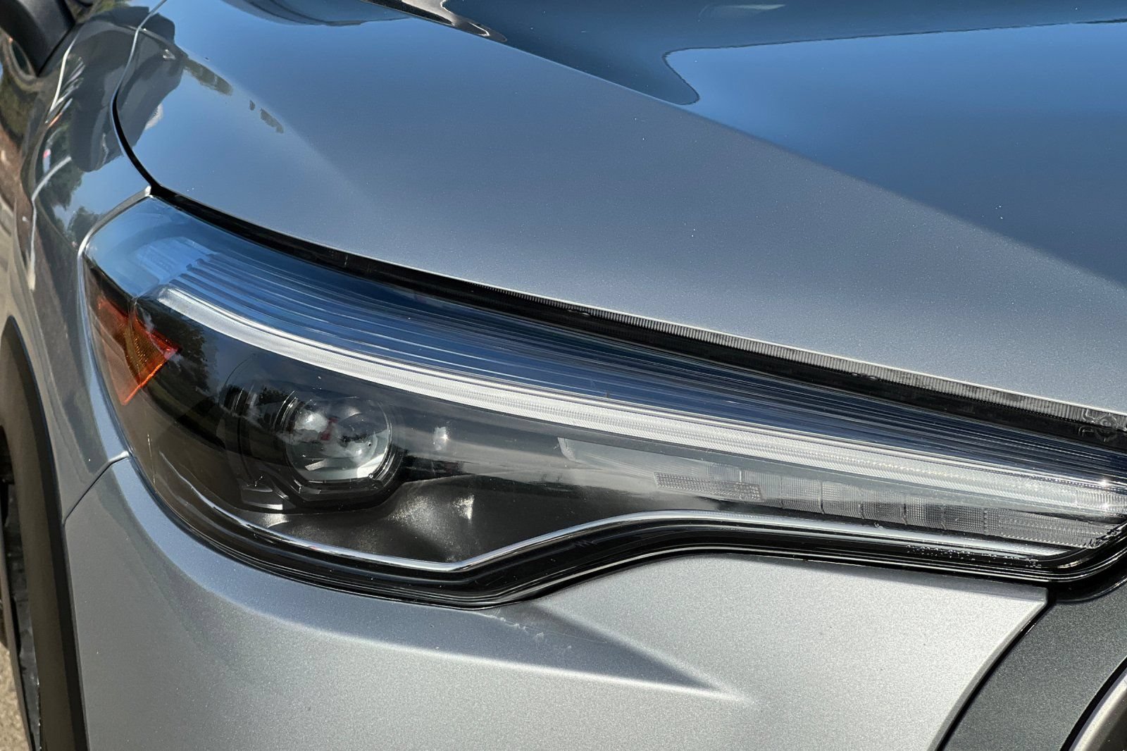 Certified 2025 Toyota Corolla Cross XLE FWD image 42