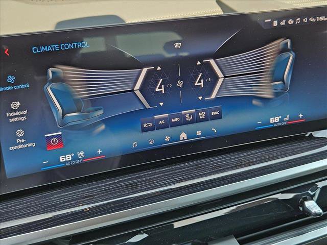 Used 2026 BMW X7 M60i w/ Climate Comfort Package image 14