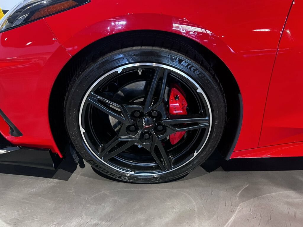 Used 2022 Chevrolet Corvette Stingray Convertible RWD image 13