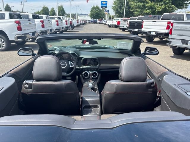 Used 2018 Chevrolet Camaro ZL1 RWD image 30
