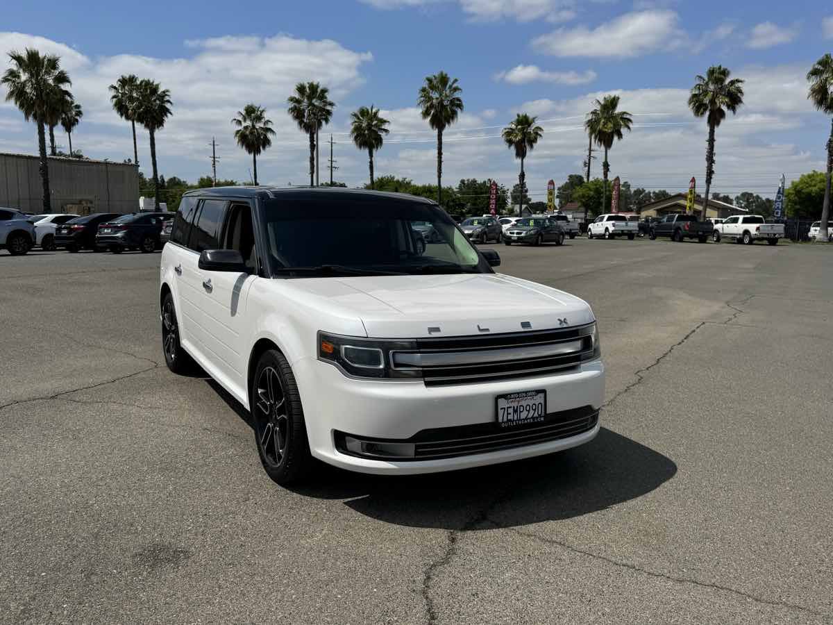 Used 2014 Ford Flex Limited w/ Appearance Package FWD image 3