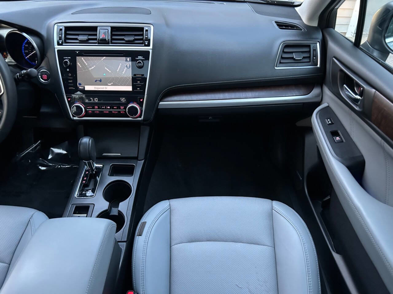 Used 2018 Subaru Outback 3.6R Limited image 37