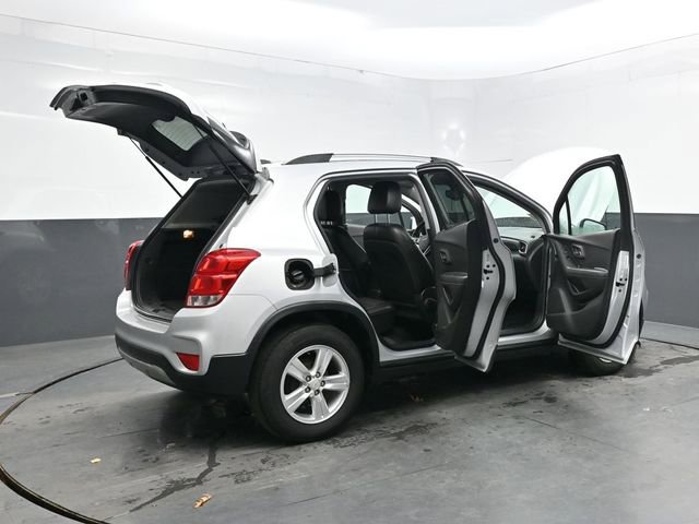 Used 2019 Chevrolet Trax LT w/ LT Convenience Package image 40