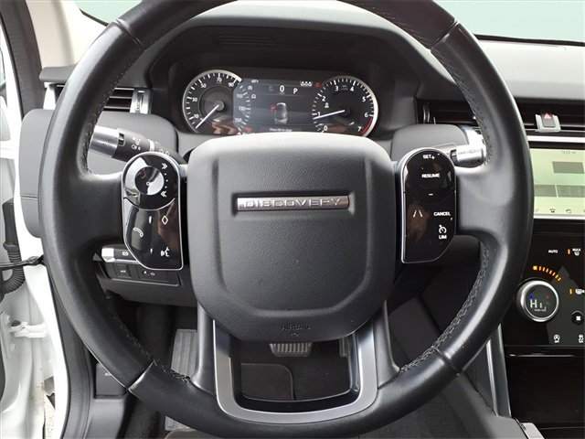 Used 2020 Land Rover Discovery Sport image 12