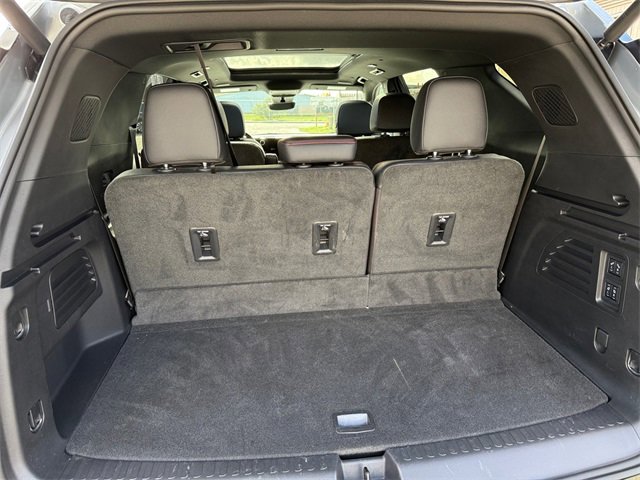 Used 2024 Chevrolet Traverse RS image 19