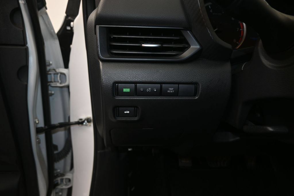 Used 2024 Nissan Sentra S FWD image 12