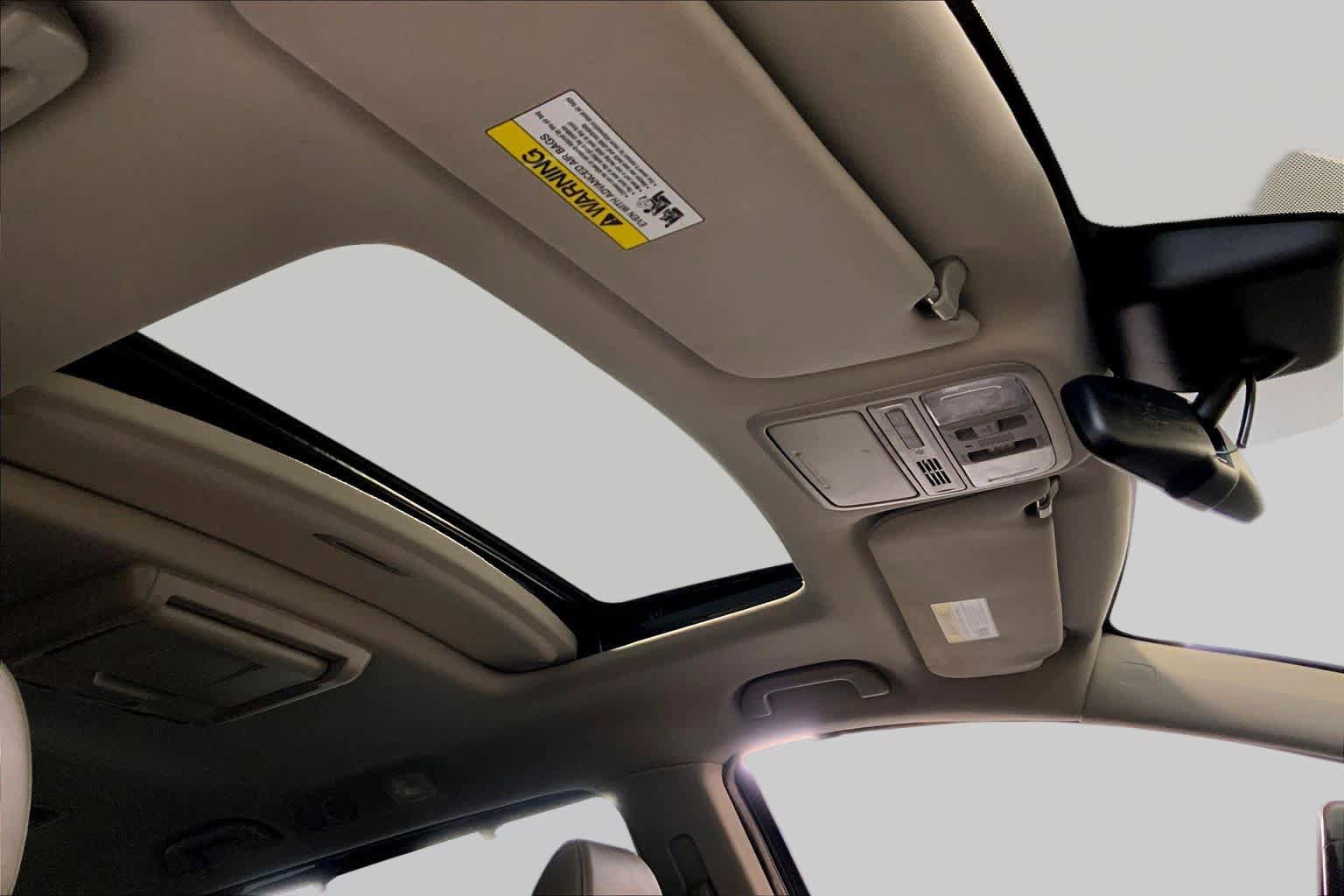 Used 2015 Honda Odyssey EX-L image 12