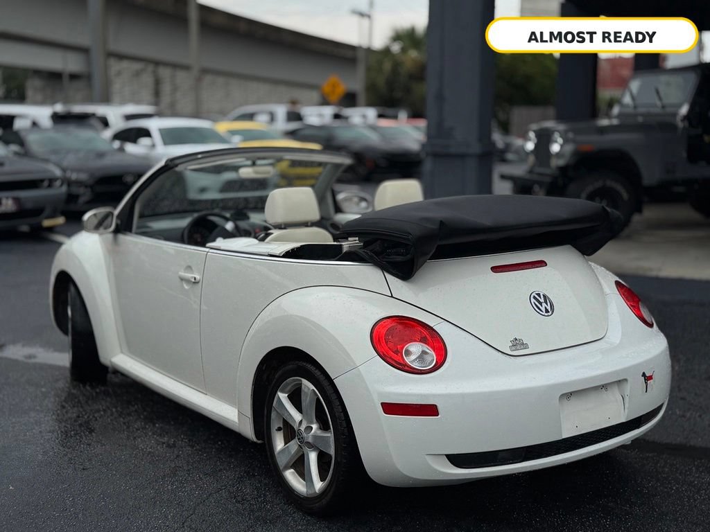 Used 2007 Volkswagen Beetle Triple White Edition FWD image 3