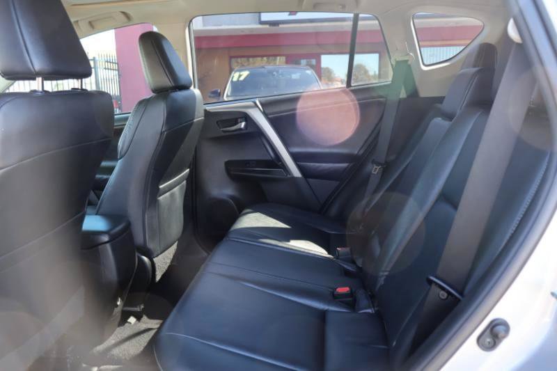 Used 2017 Toyota RAV4 Limited w/ Carpet Mat Package FWD image 22