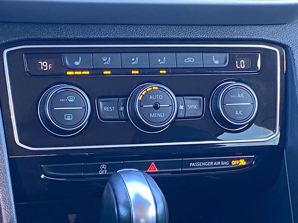 Certified 2023 Volkswagen Atlas SE image 9