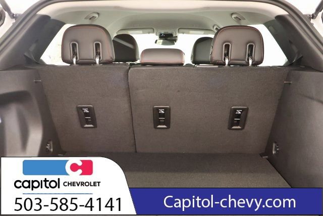 Used 2027 Chevrolet Bolt RS FWD image 26