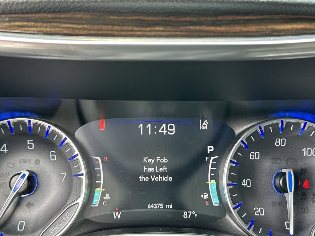 Used 2023 Chrysler Pacifica Limited FWD image 12
