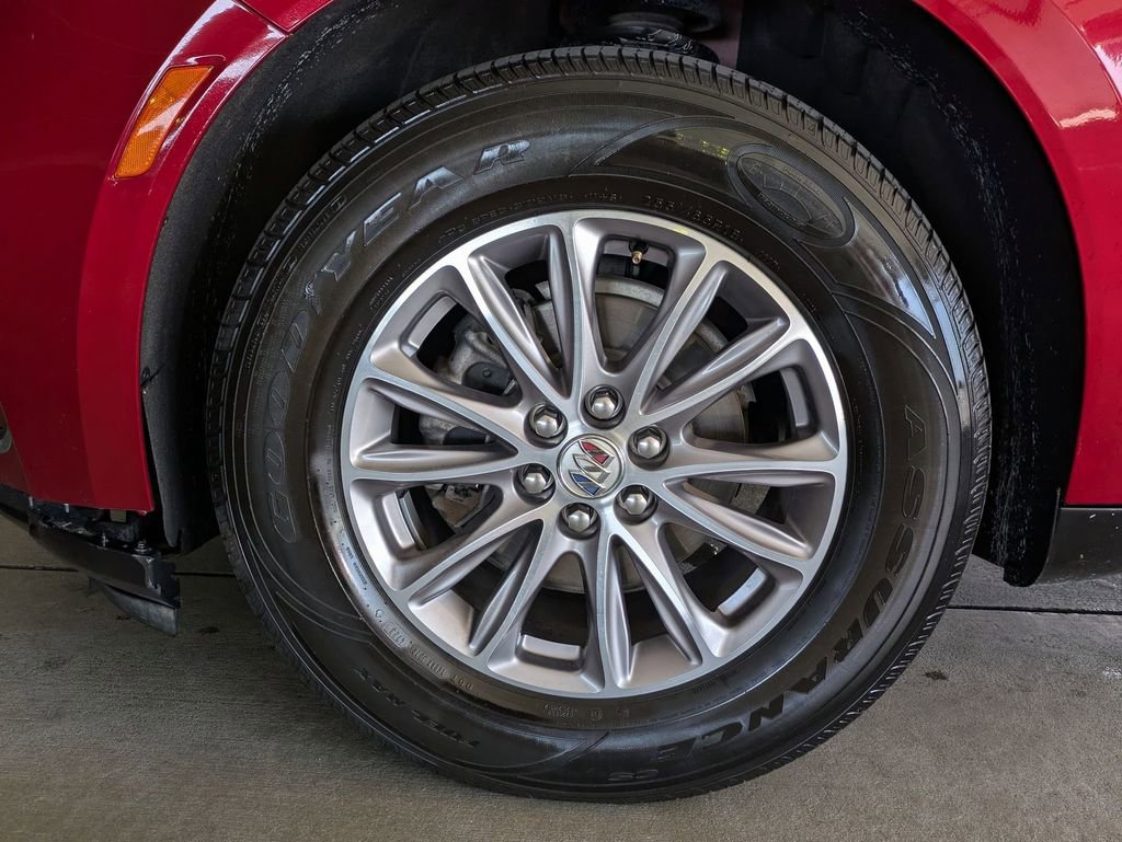 Used 2024 Buick Enclave Premium image 31